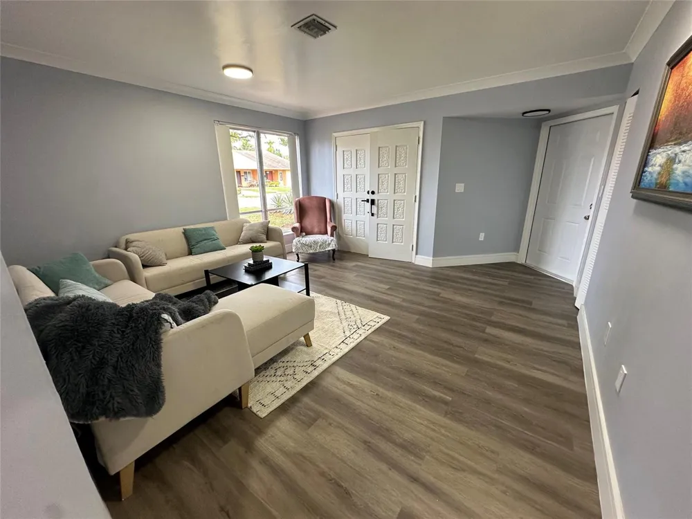 814 SW 12TH PLACE Fort Lauderdale, FL 33315