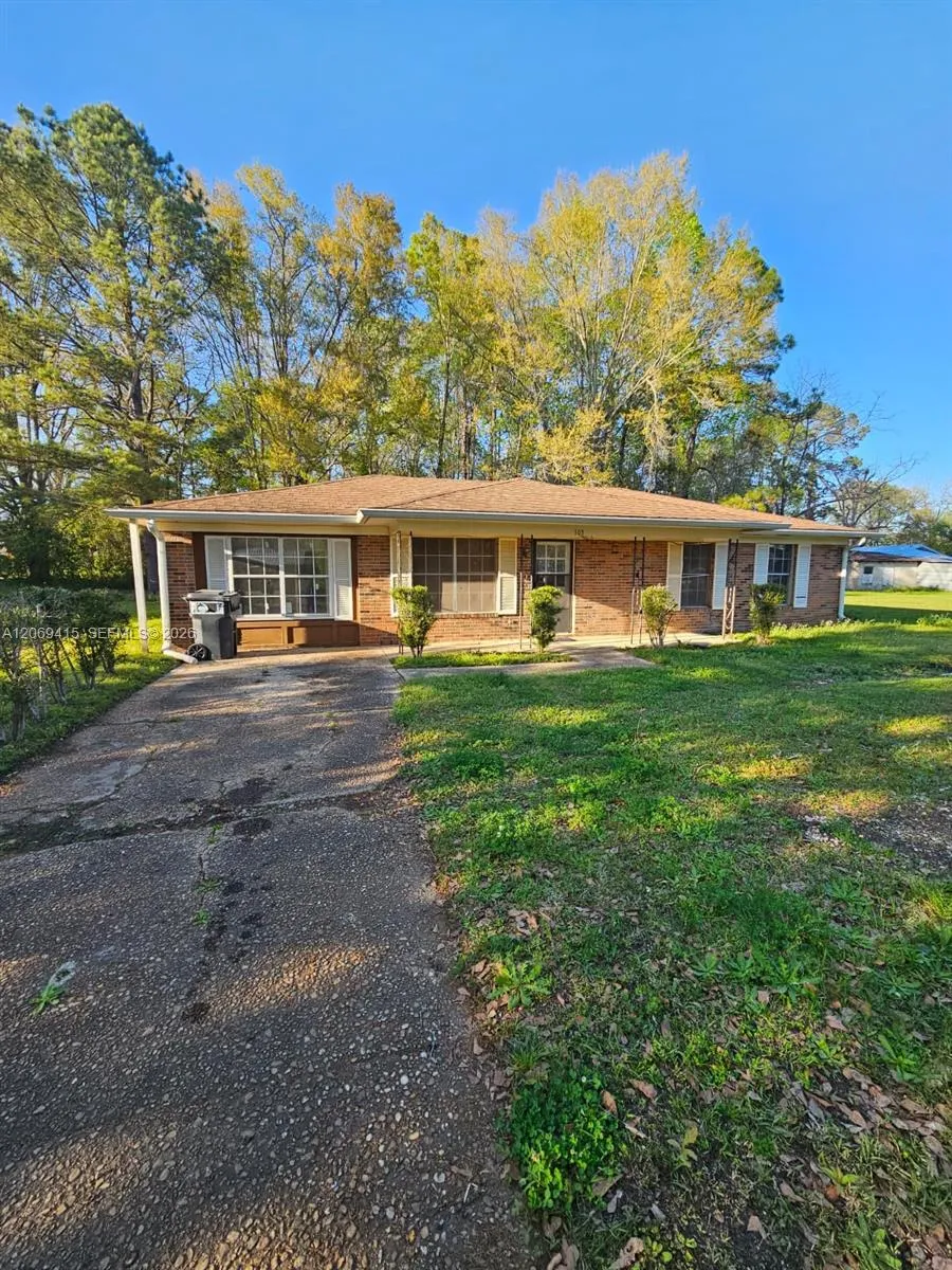 503 Martin Luther King Junior Ave Other City - In The State Of Florida, FL 32425