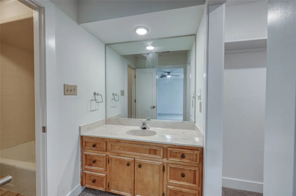 901 Cheyenne #C Horseshoe Bay, TX 78657