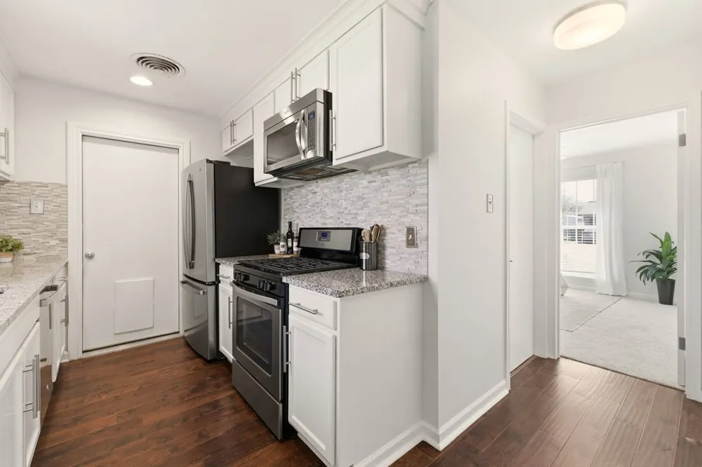 8100 Stillwood Lane Austin, TX 78757