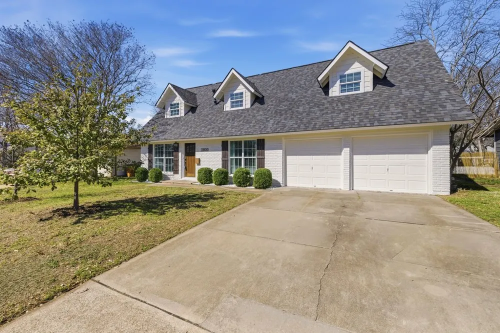 8100 Stillwood Lane Austin, TX 78757