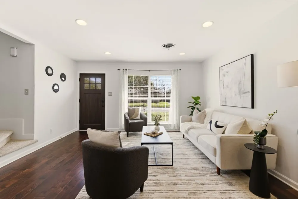 8100 Stillwood Lane Austin, TX 78757