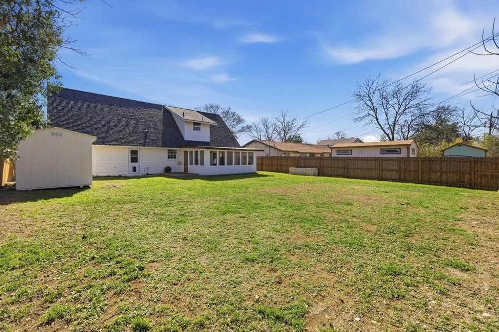 8100 Stillwood Lane Austin, TX 78757