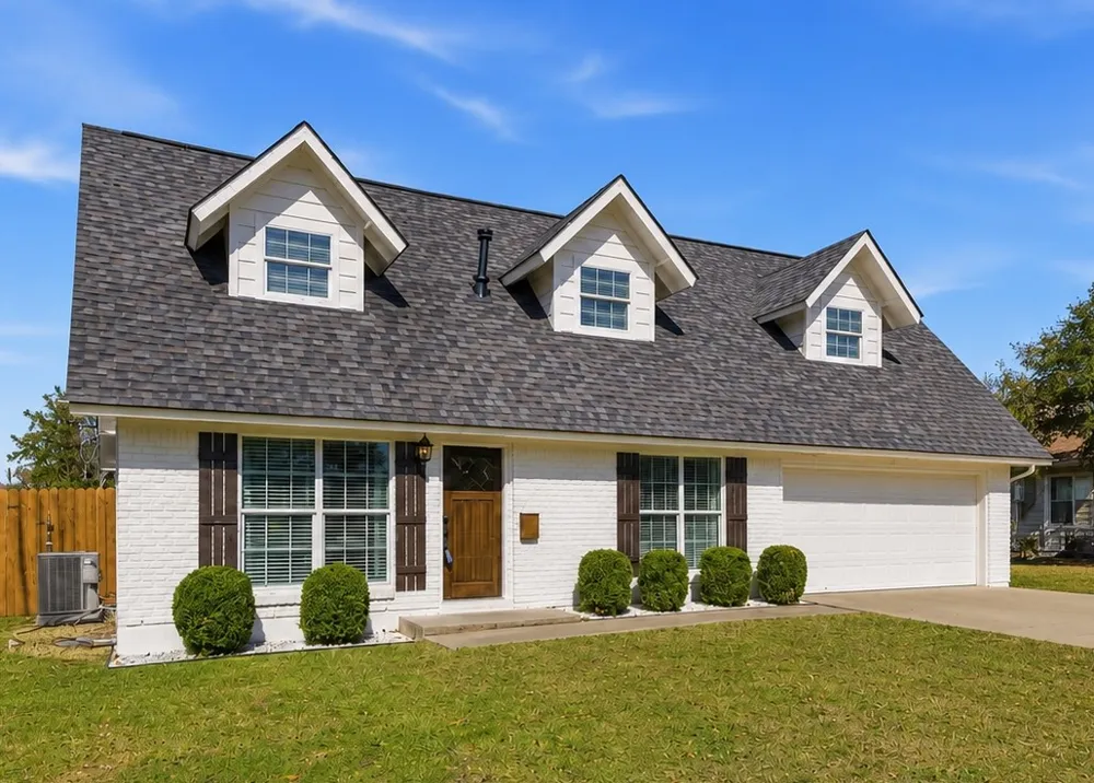 8100 Stillwood Lane Austin, TX 78757