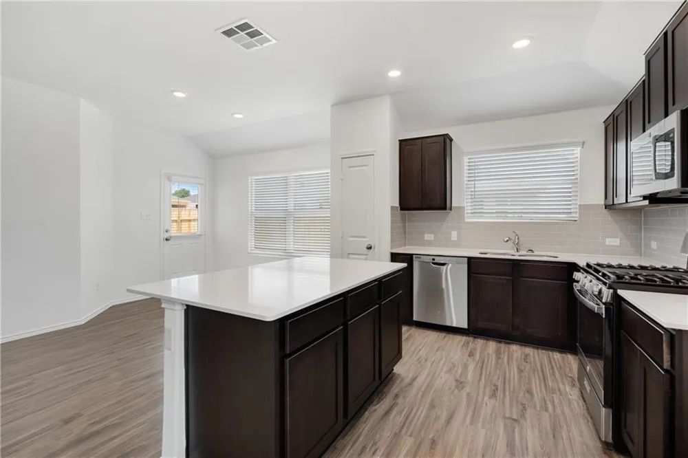 3204 Kenner Drive Pflugerville, TX 78660