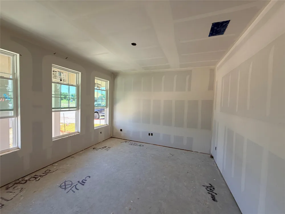 254 Gus Loop Jarrell, TX 78626