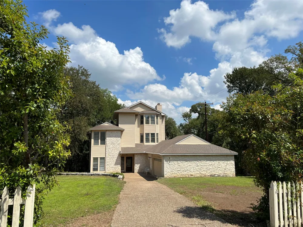 501 Westbrook Drive Austin, TX 78746