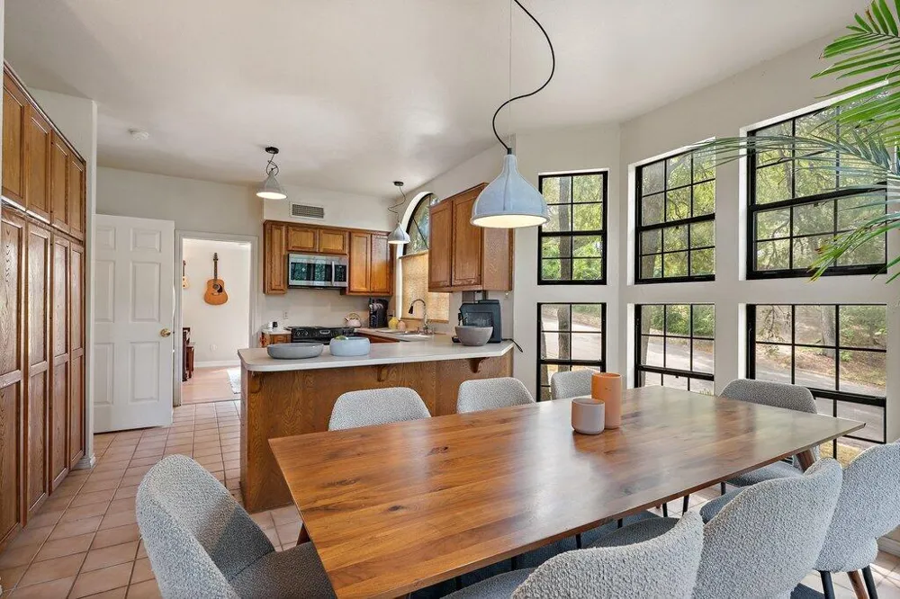 501 Westbrook Drive Austin, TX 78746