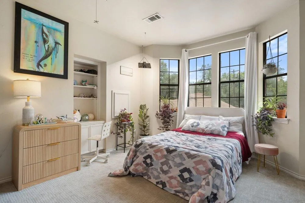 501 Westbrook Drive Austin, TX 78746