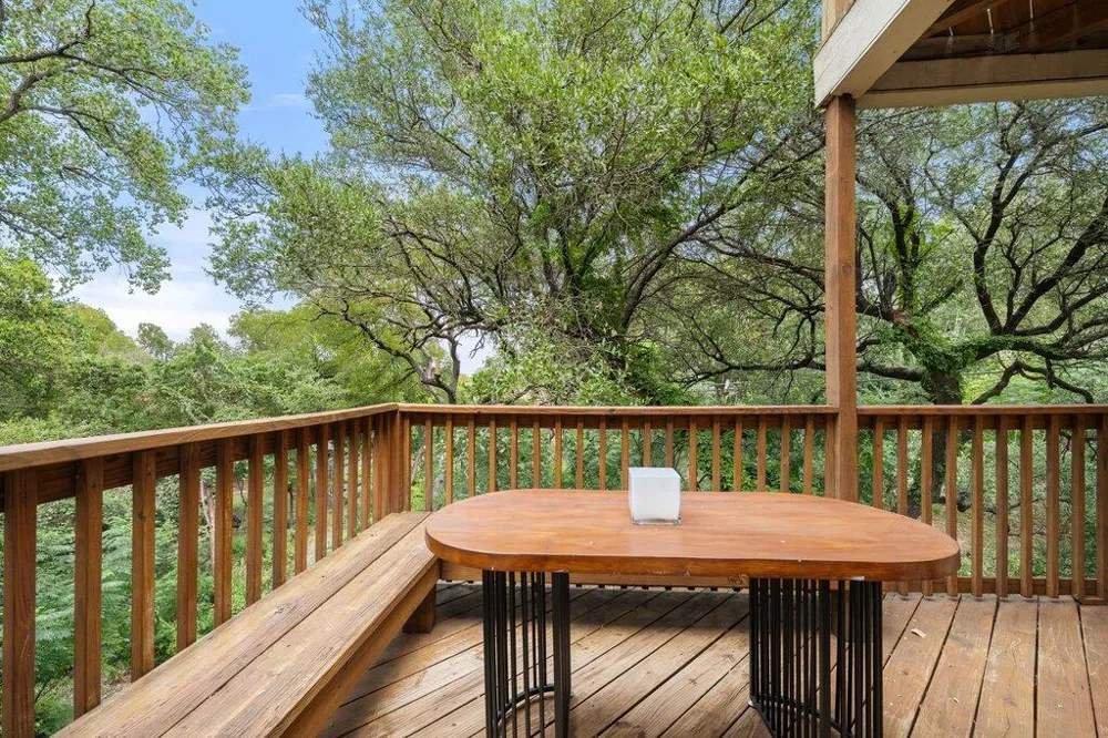 501 Westbrook Drive Austin, TX 78746