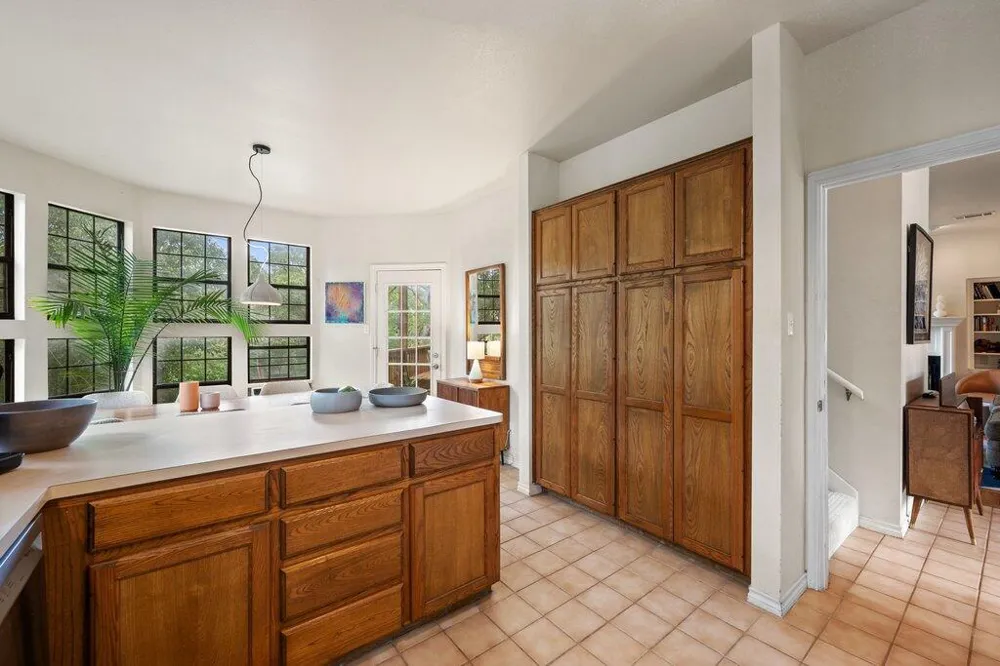 501 Westbrook Drive Austin, TX 78746