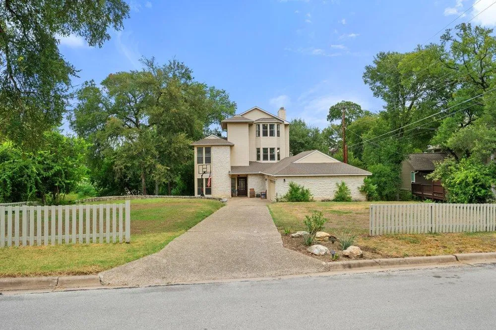501 Westbrook Drive Austin, TX 78746