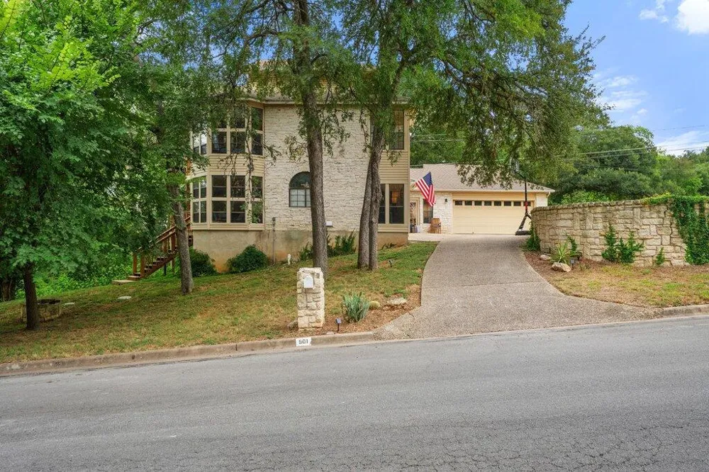 501 Westbrook Drive Austin, TX 78746