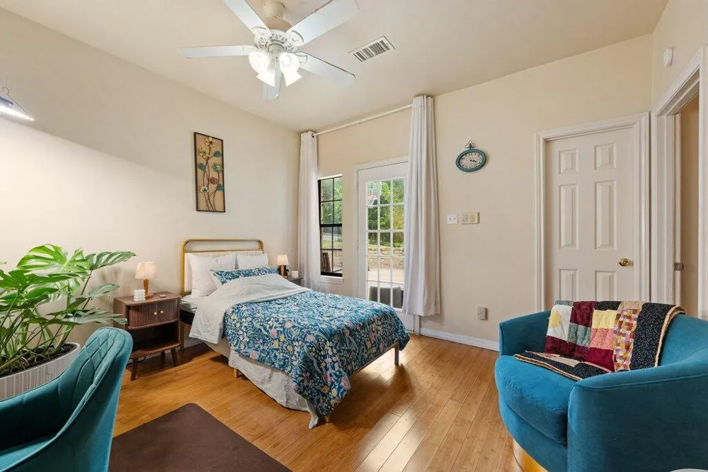 501 Westbrook Drive Austin, TX 78746
