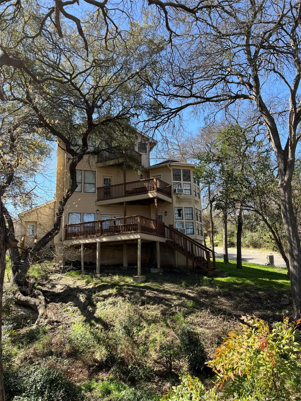 501 Westbrook Drive Austin, TX 78746