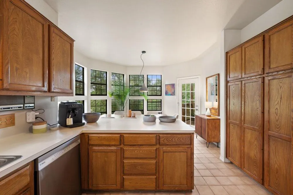 501 Westbrook Drive Austin, TX 78746