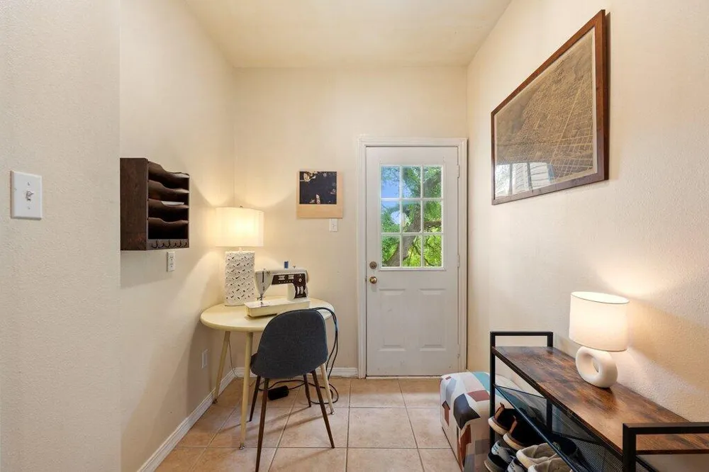 501 Westbrook Drive Austin, TX 78746