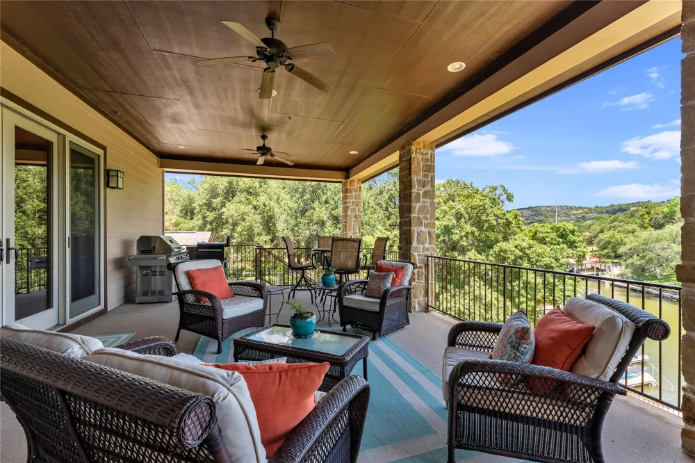 1413 County Road 132A Kingsland, TX 78639