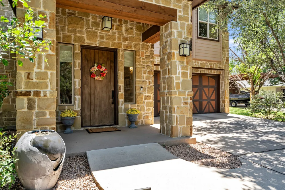1413 County Road 132A Kingsland, TX 78639
