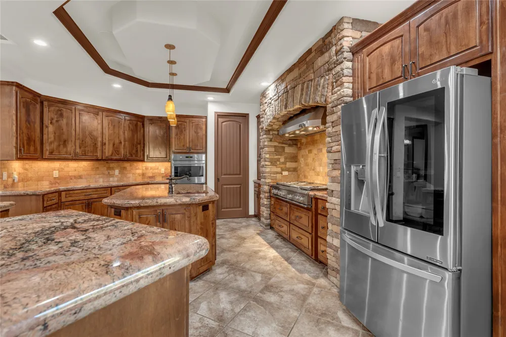 1413 County Road 132A Kingsland, TX 78639