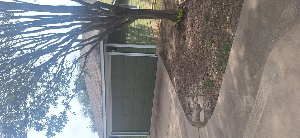 643 Hogan Kyle, TX 78640