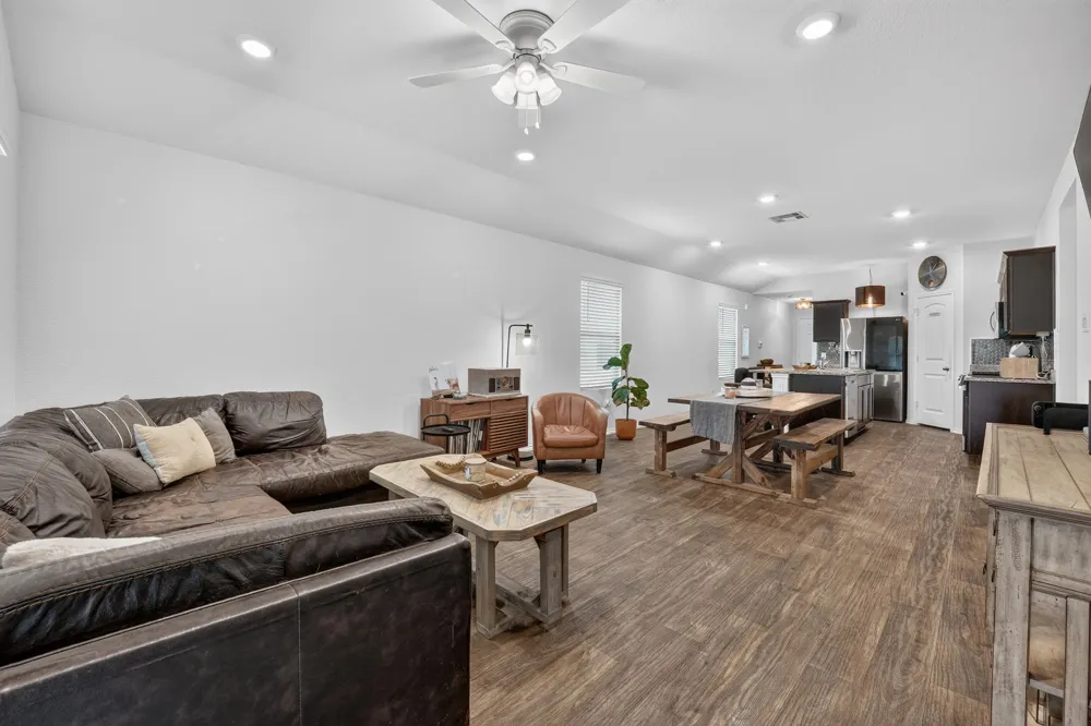 196 Harvest Creek Drive Uhland, TX 78640