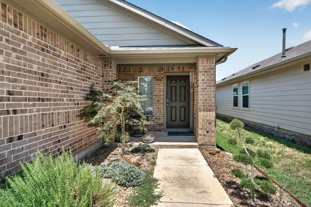 196 Harvest Creek Drive Uhland, TX 78640