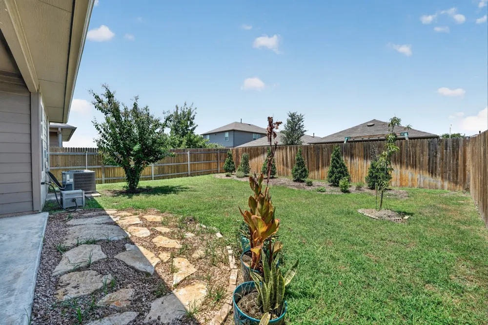 196 Harvest Creek Drive Uhland, TX 78640