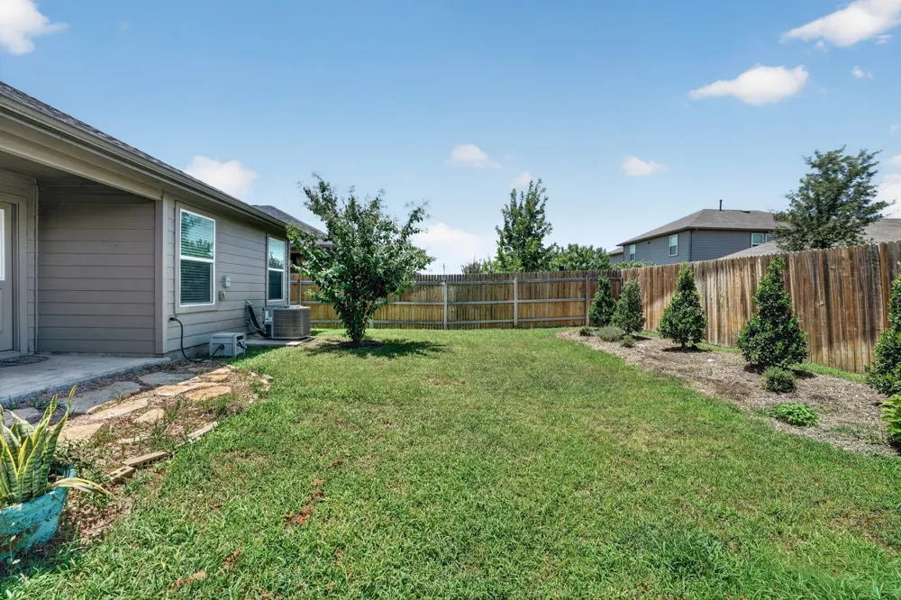 196 Harvest Creek Drive Uhland, TX 78640
