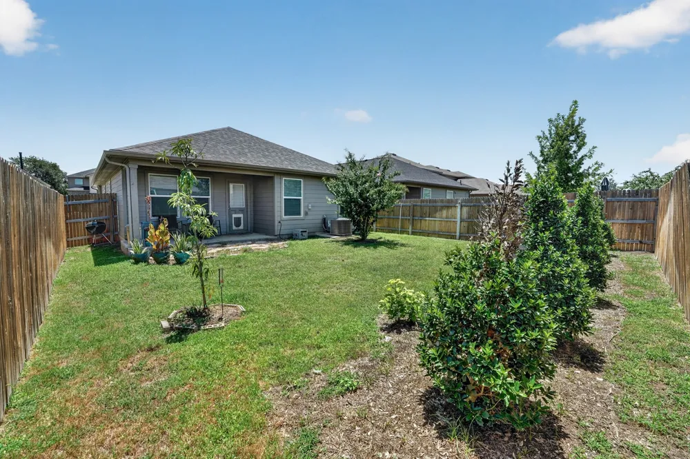 196 Harvest Creek Drive Uhland, TX 78640