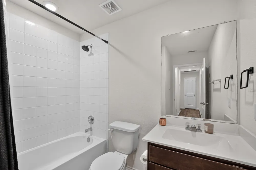 196 Harvest Creek Drive Uhland, TX 78640