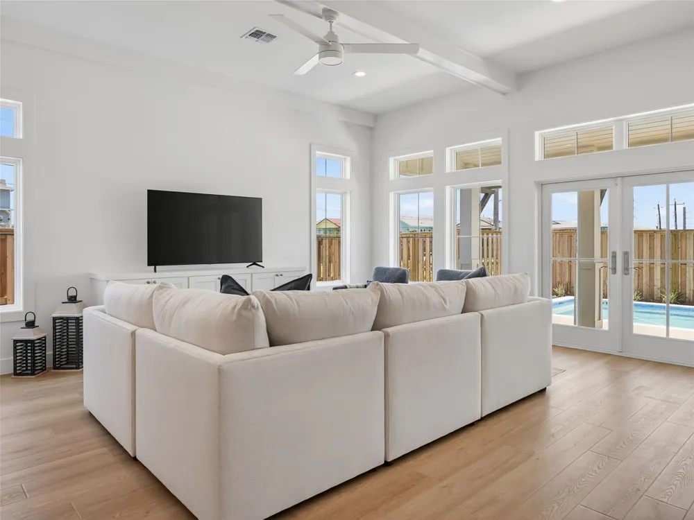 536 Black Marlin Drive Port Aransas, TX 78373