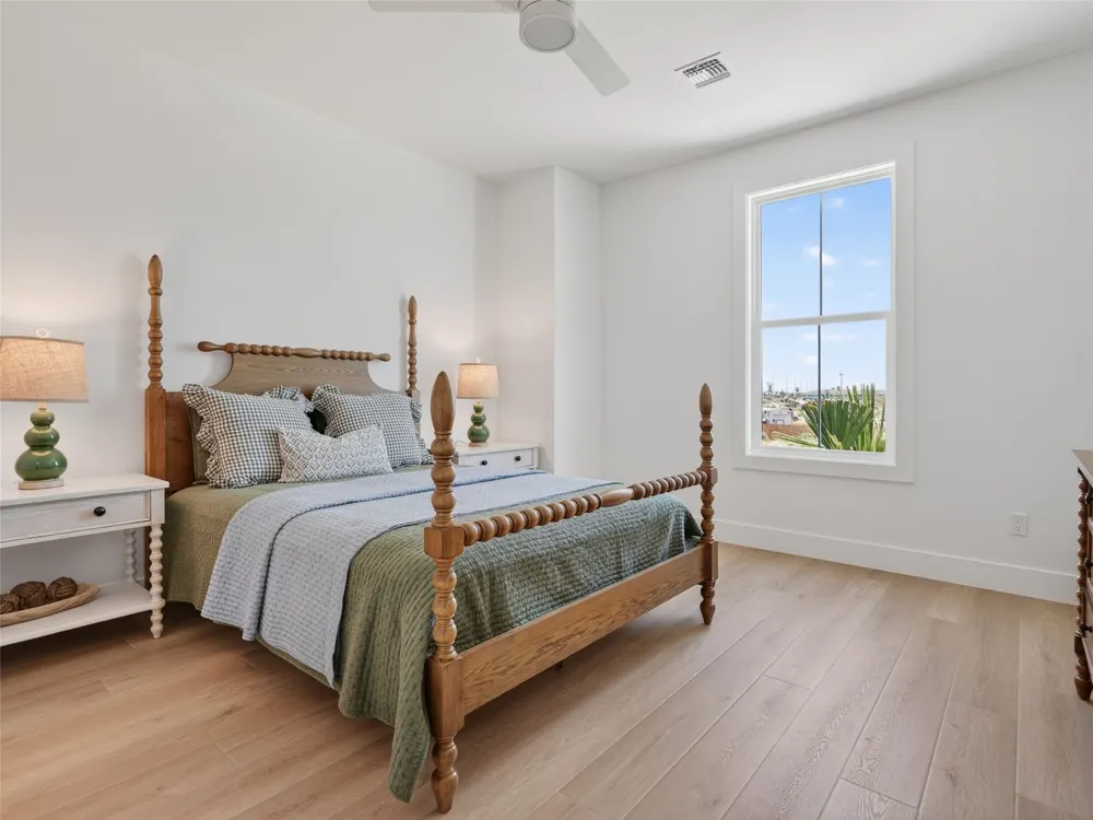 536 Black Marlin Drive Port Aransas, TX 78373
