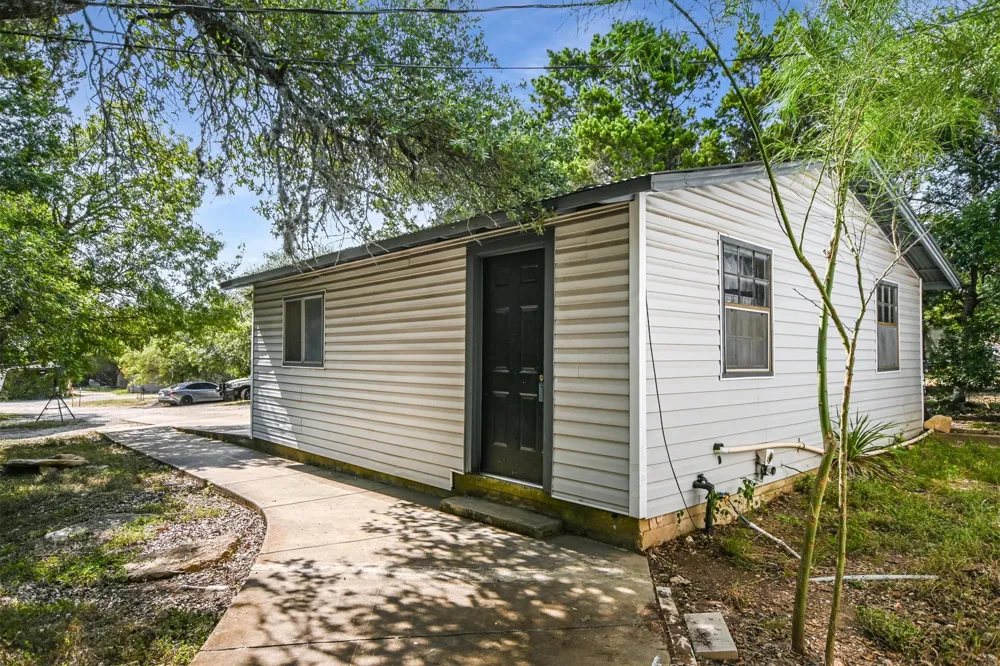 304 Lea Lane Wimberley, TX 78676