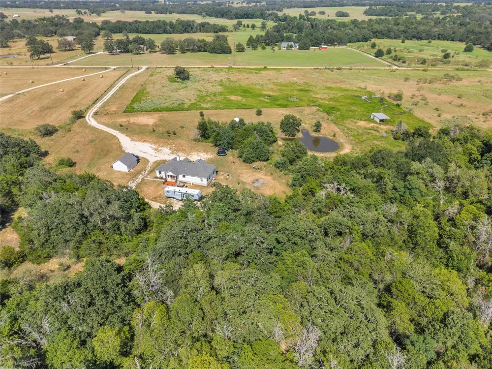 668 Fairview Drive Rockdale, TX 76567