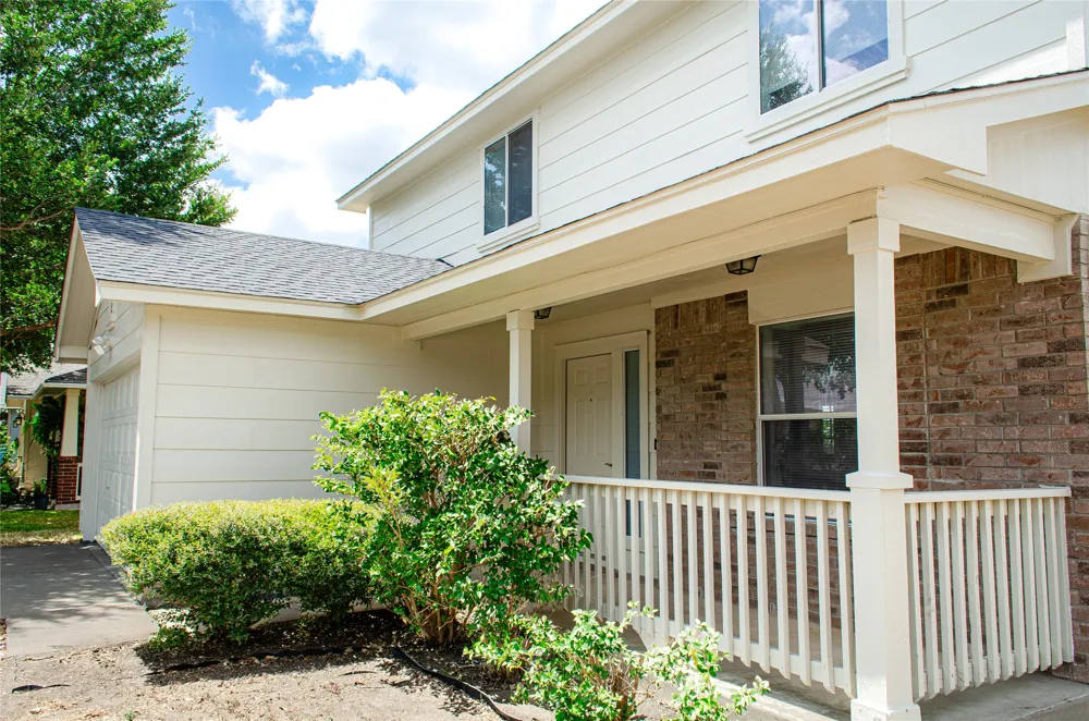 2805 Tyler Lane Taylor, TX 76574