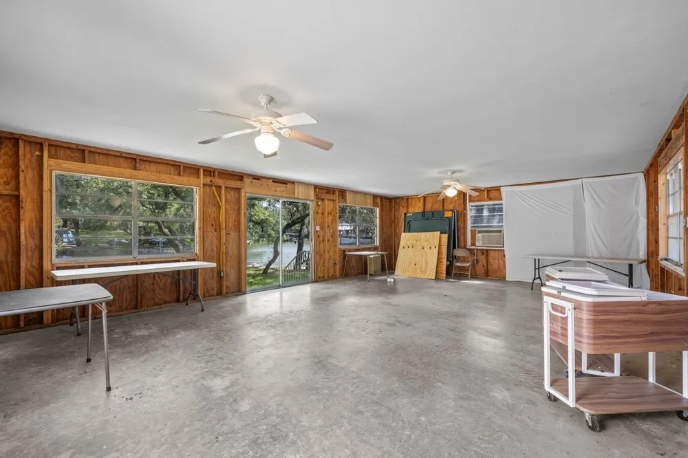1206 County Road 132a Lots 16 & 17 Road Kingsland, TX 78639
