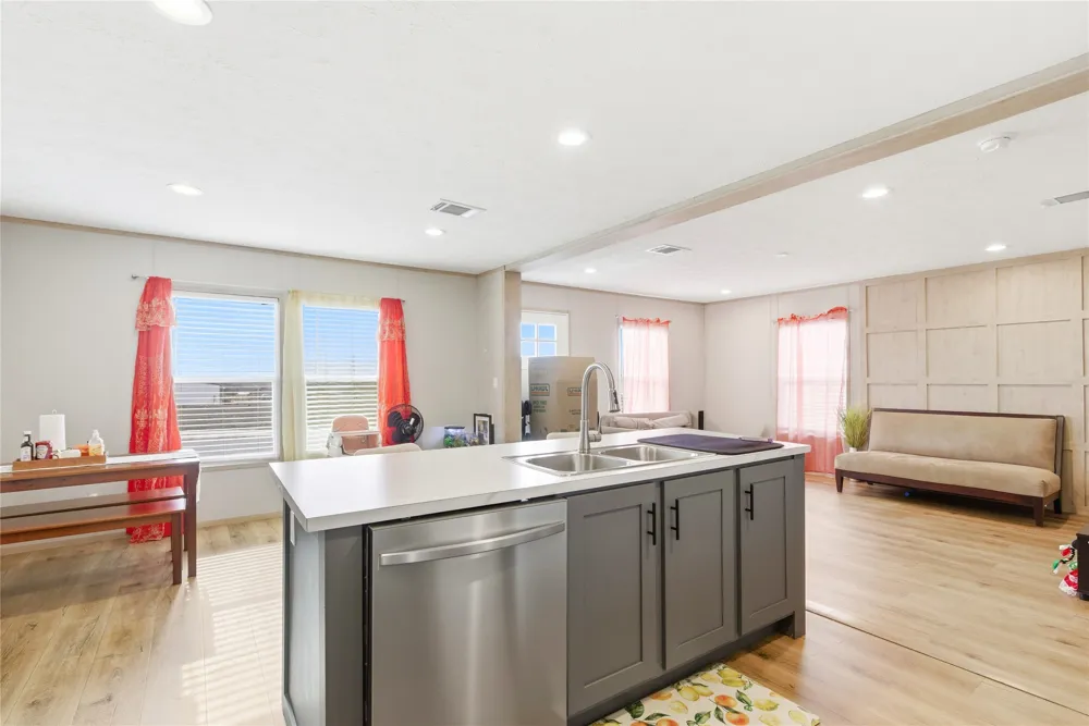 279 Pajarilla Pass Del Valle, TX 78617