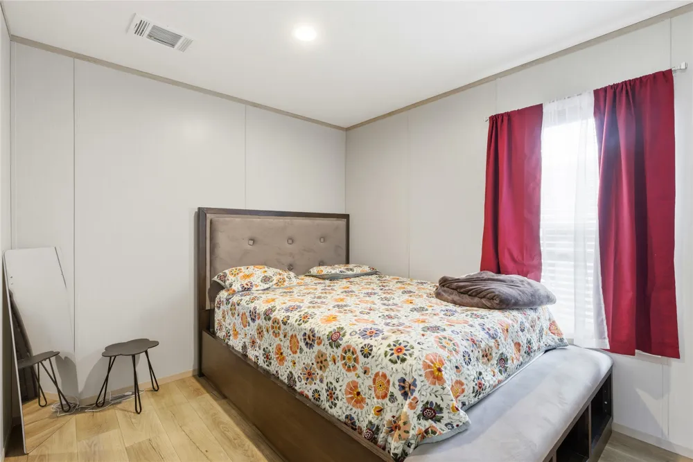 279 Pajarilla Pass Del Valle, TX 78617