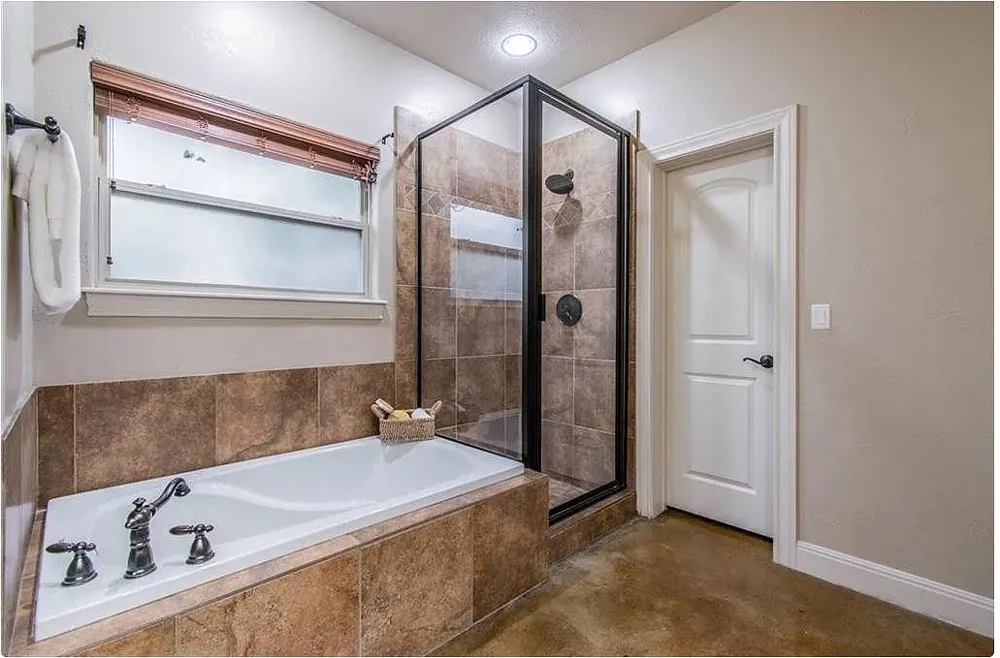 2201 Crazyhorse Pass Austin, TX 78734