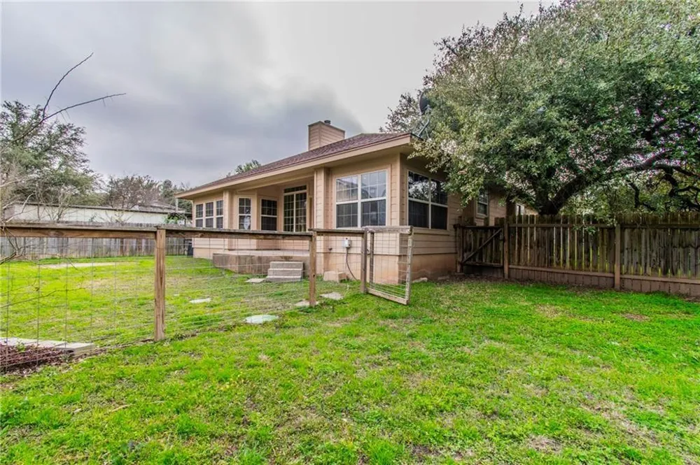 2201 Crazyhorse Pass Austin, TX 78734