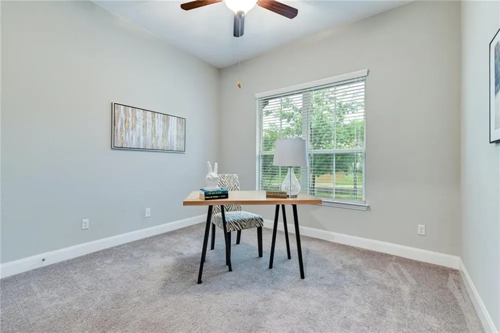 204 Maxwell Way Austin, TX 78738