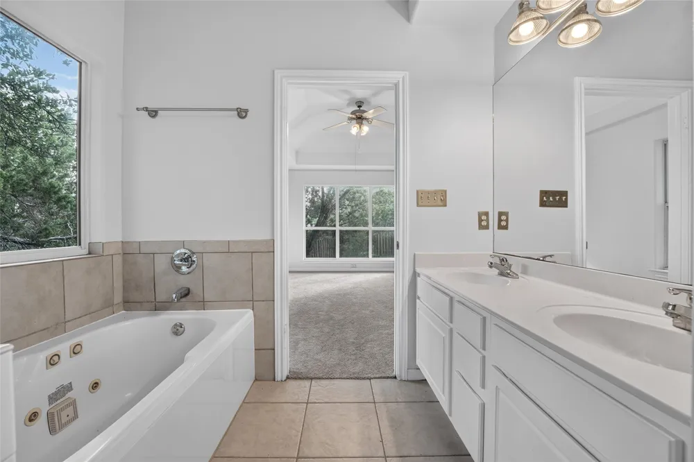 4 Cedarwood Circle Wimberley, TX 78676