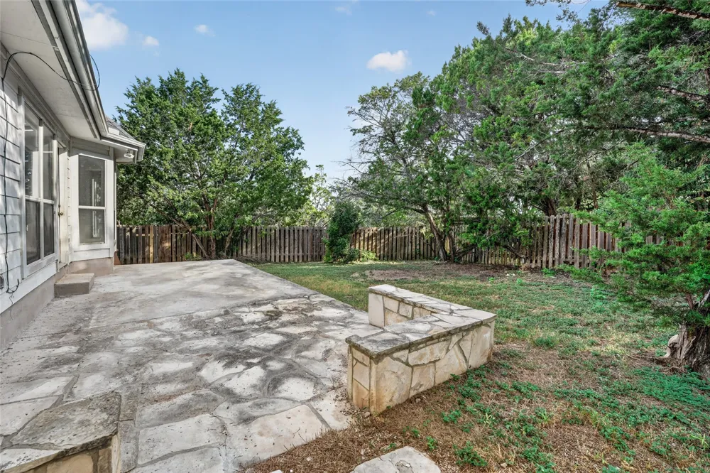 4 Cedarwood Circle Wimberley, TX 78676