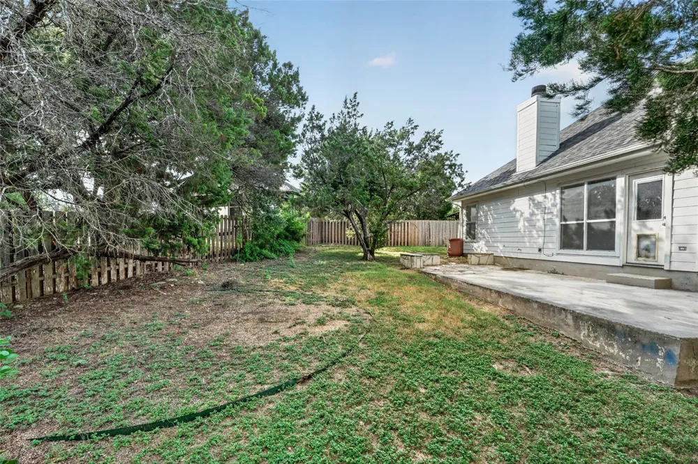 4 Cedarwood Circle Wimberley, TX 78676