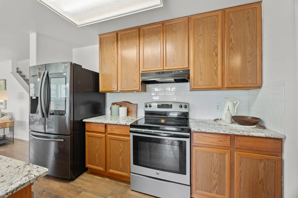 113 Bexar Forest Cove Elgin, TX 78621