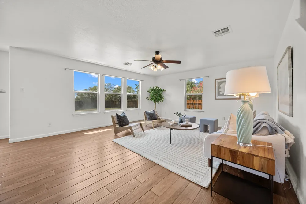 113 Bexar Forest Cove Elgin, TX 78621