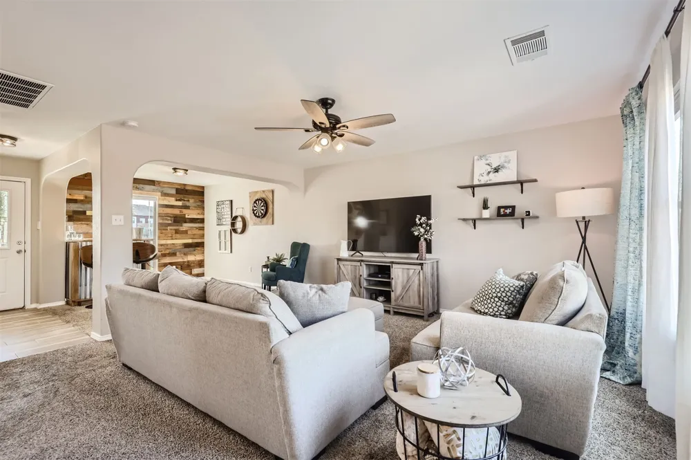 338 Liberty Street Hutto, TX 78634