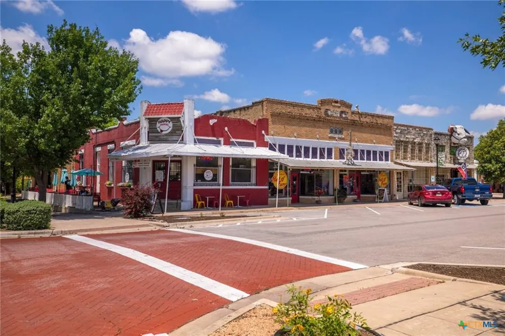 338 Liberty Street Hutto, TX 78634
