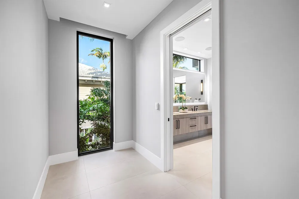 810 Andrews Avenue Delray Beach, FL 33483